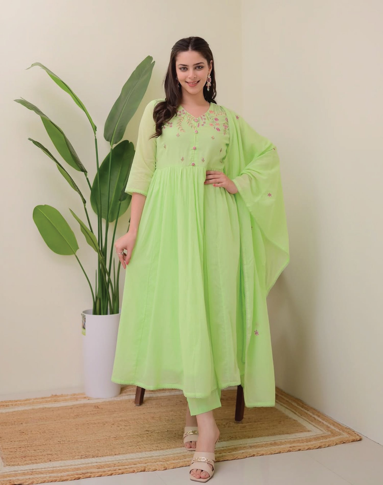 KURTA PANT WITH DUPATTA SUIT SET